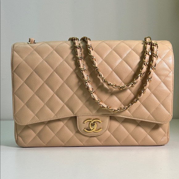 CHANEL Quilted Lambskin Beige Jumbo Classic Double Flap Handbag - Picture 1 of 16